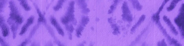 Fioletowy wzór liliowy Ikat. Ubarwione tło. Woda — Zdjęcie stockowe