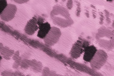 Boyalı tişört. Beyaz Su Rengi lekeleri. Gül 