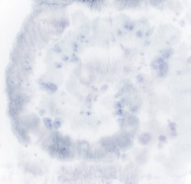 Boyalı arka plan. Gri Batik gömlekli. Kalp