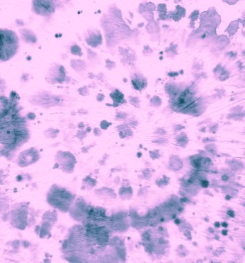 Boyalı tişört. Pembe Batik kumaş. Kravat Ölüm Sanatı