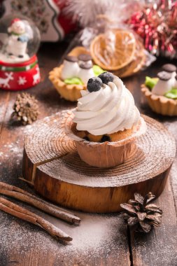 Kışın arka planda kek.