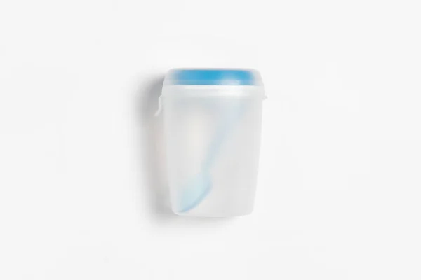 Műanyag Termosz Csésze Egy Kanállal Fagyasztó Blokk Elszigetelt Fehér Hátter — Stock Fotó