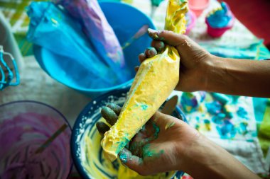 Hamur işi çanta sarı krema ile