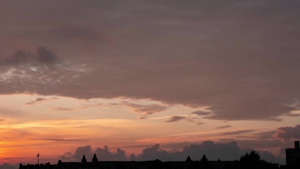 Dramatische rode zonsondergang wolken — Stockvideo