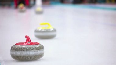 Curling oyunu. Kış olimpik spor