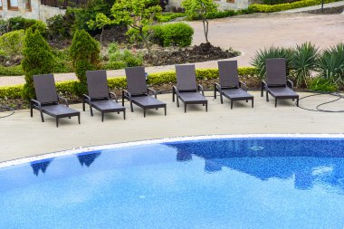 Açık resort havuz.