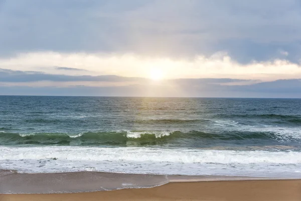 Fundo marinho ao pôr do sol . — Fotografia de Stock