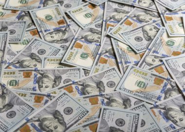 Yüz dolarlık bir geçmiş..