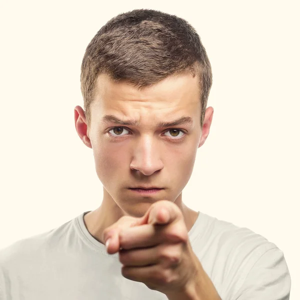 Retrato de un joven apuntándote . —  Fotos de Stock