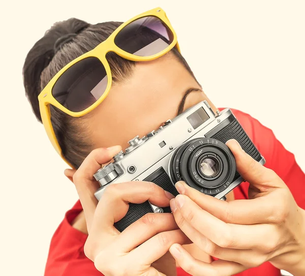 Menina com a câmera . — Fotografia de Stock