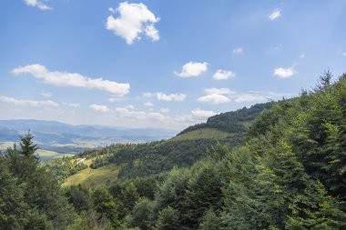 yüksek dağ manzarası.