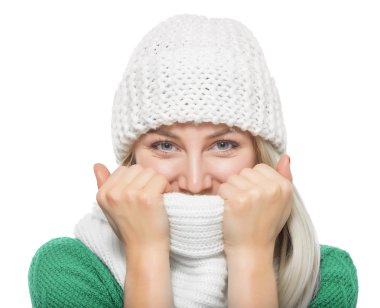 Güzel kız inwinter giyim.