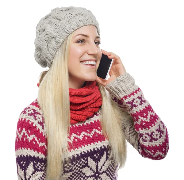 Mooi meisje inwinter kleding. — Stockfoto