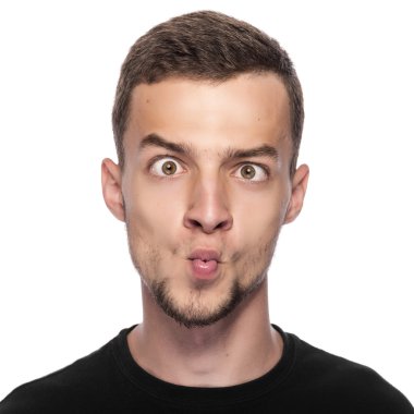 Adam gözlerini çarpı işareti ile.