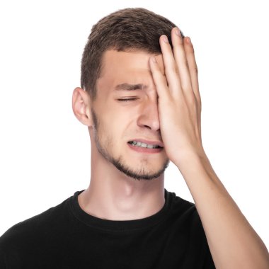 Baş ağrısı erkeklerde.