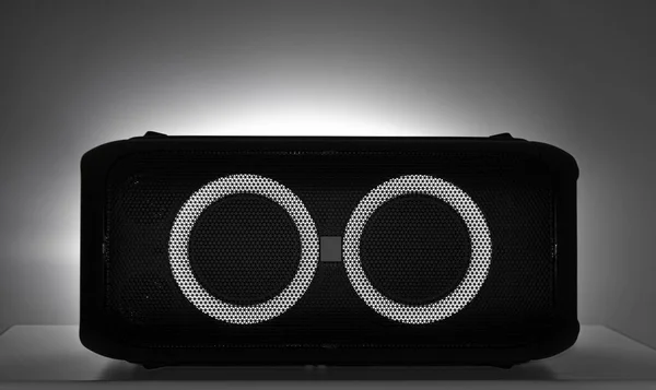 Portable big black speaker on a dark background. — Stock Photo, Image