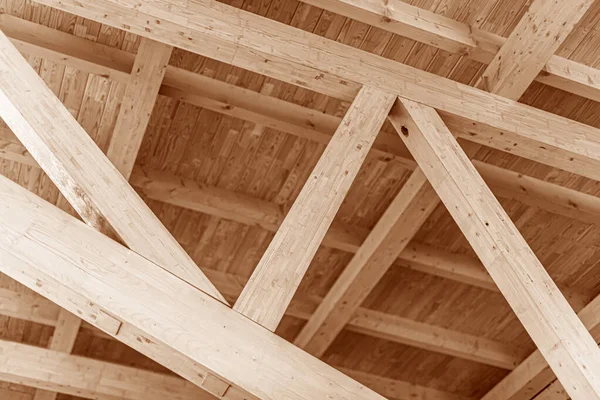 Dřevěné střešní konstrukce. — Stock fotografie