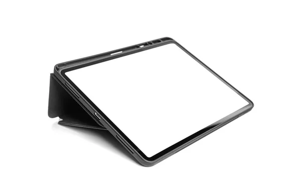 Tablet-Computer in einer Hülle isoliert auf weißem Hintergrund — Stockfoto