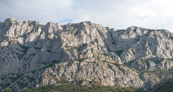 Vista de la montaña rocosa. —  Fotos de Stock