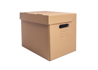 Karton posta kutusu beyaz arkaplanda izole edildi.