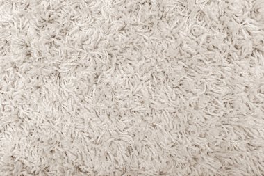 Arkaplan olarak taş gri duvar.