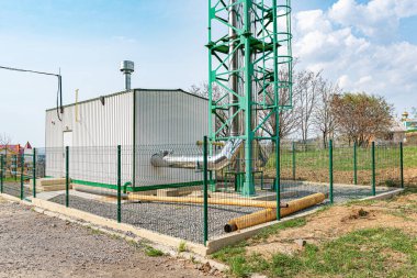 Bina ve ısıtma için dış kazan dairesi borusu..