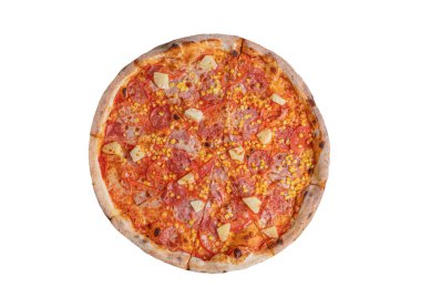 Beyaz arka planda izole edilmiş yuvarlak iştah açıcı pizza.