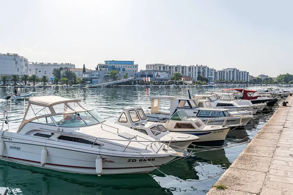Pleasure and fishing boats at the marina in Zadar, Dalmatia, Croatia. — Stock Photo, Image