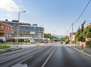 Hırvatistan 'ın Zagreb kentinde sokaklar ve otoyollar.