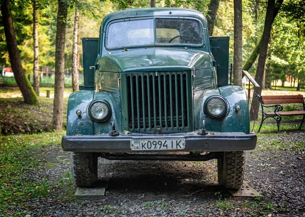 Voevodyno Ukrajna Szeptember 2021 Egy Régi Gaz Teherautó Egy Parkolóban — Stock Fotó