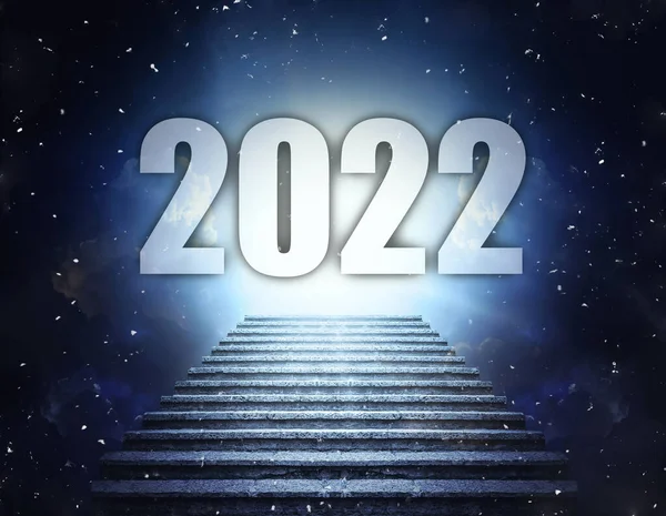 通往2022年碑文的金字塔阶梯. — 图库照片