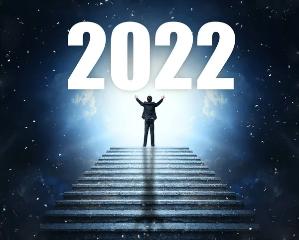 通往2022年碑文的金字塔阶梯. — 图库照片