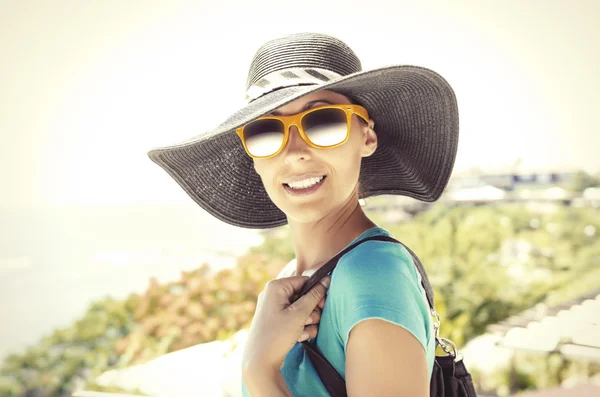 Woman on the beach — Stock Photo, Image