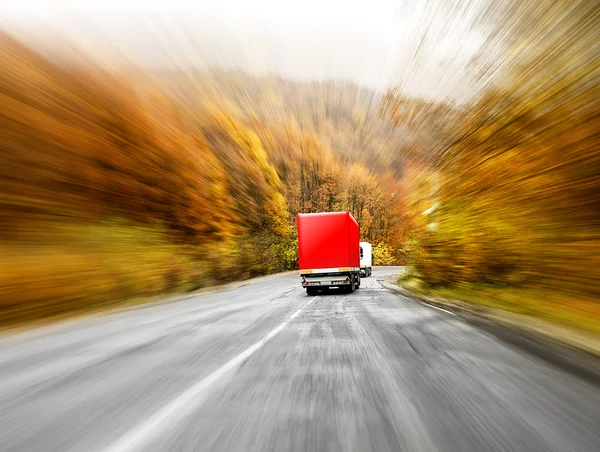 Zwei Lastwagen — Stockfoto