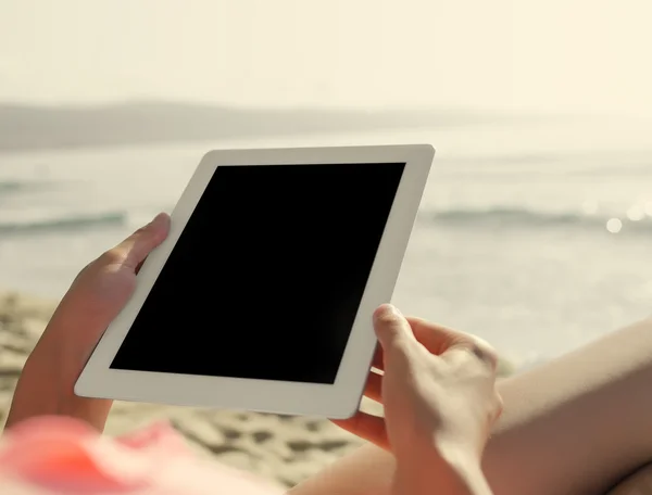 Zomer vakanties, vakantie, technologie en internet. — Stockfoto