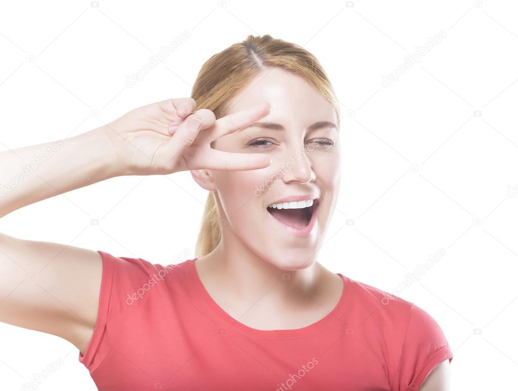 blondinki-s-otkritim-rtom-foto-krasiviy-medlenniy-vozbuzhdayushiy-minet-sekretarshi-v-ochkah