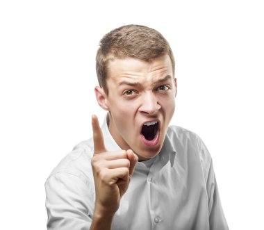 kızgın genç adam. 