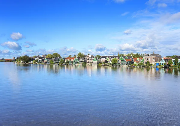 Zaanse Schans. Incrível aldeia holandesa . — Fotografia de Stock