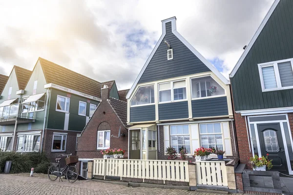 Häuser in volendam, Niederlande. — Stockfoto