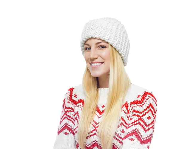 Mooie blonde in winterkleren. — Stockfoto