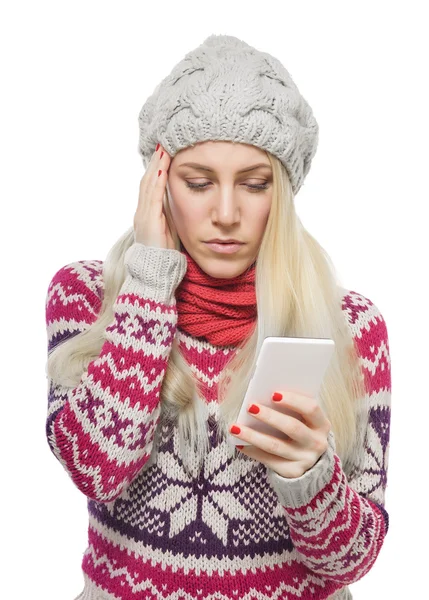 Schönes Mädchen in Winterkleidung. — Stockfoto