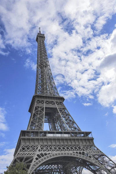 Der Eiffelturm in Paris. — Stockfoto