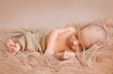 Yeni doğan bebek uyku kürkü