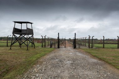 Auschwitz ve Auschwitz-Birkenau, imha kampı.,
