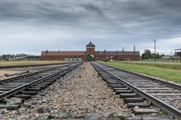 Auschwitz ve Auschwitz-Birkenau, imha kampı.,