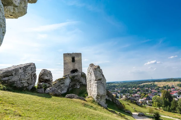 Medieval castle in the village of Olsztyn in the autumn scenery. Trail of the Eagles Nests (Szlak Orlich Gniazd). Krakow - Czestochowa Upland.