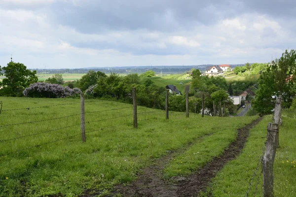 Utanför staden - landsbygdens landskap — Stockfoto