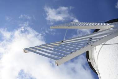 Deniz feneri - fırıldak gökyüzü - Swinoujscie