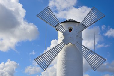 Deniz feneri - fırıldak gökyüzü - Swinoujscie