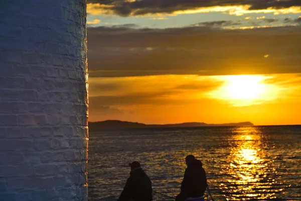 Romantischer Sonnenuntergang über dem Meer — Stockfoto